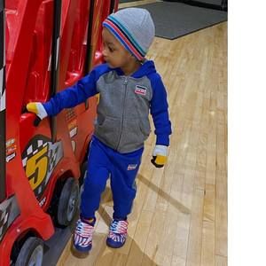 Meet your Posher, Howard